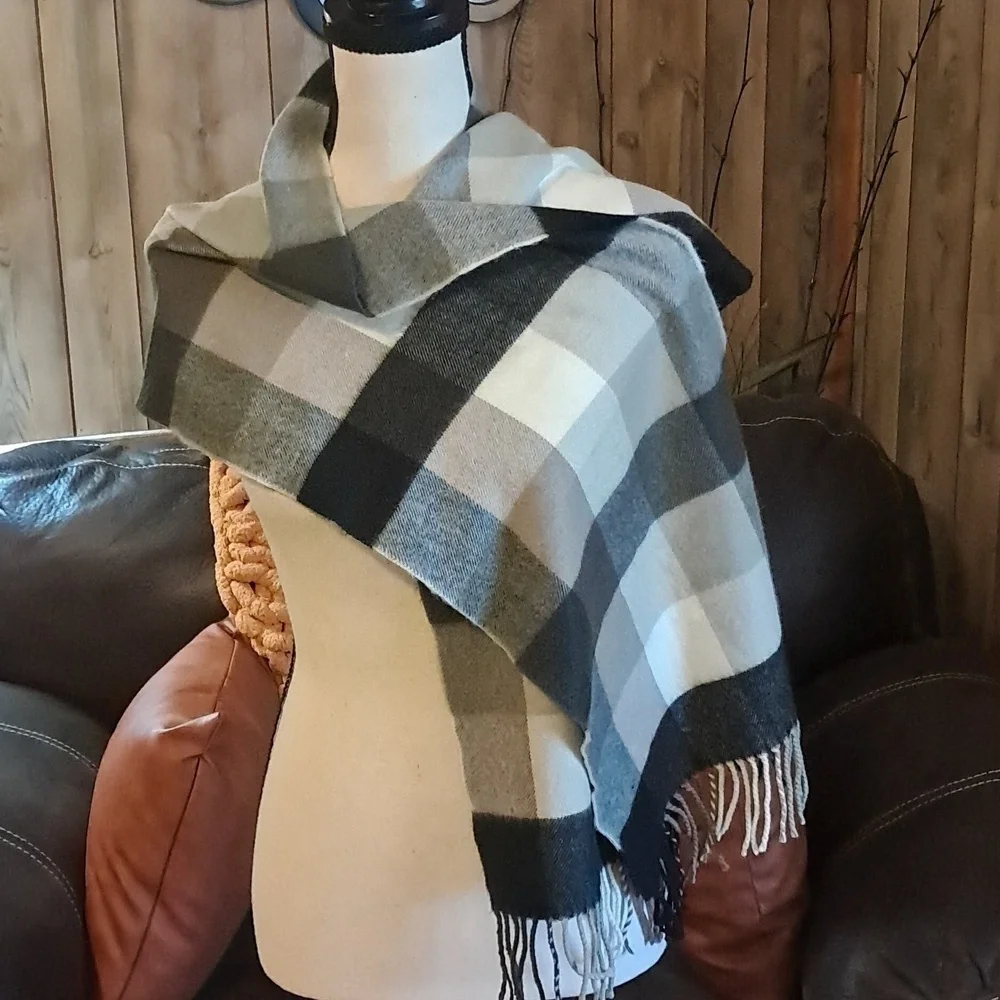 Made In Scotland cashmere scarf